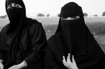  Junge Mütter aus der Serie Behind the Veil, Doha, Katar 2017